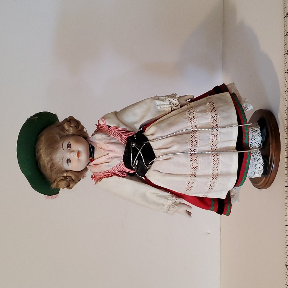 German Collector Doll/stand 1995